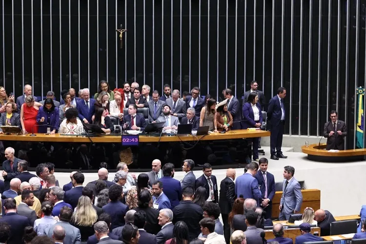 Relator da PEC da escala 6x1 no Senado mantém texto aprovado na Câmara