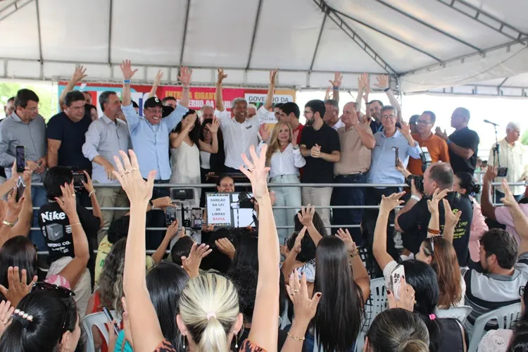 Governador sanciona lei que reconhece a Libras como meio legal de comunicação na Bahia