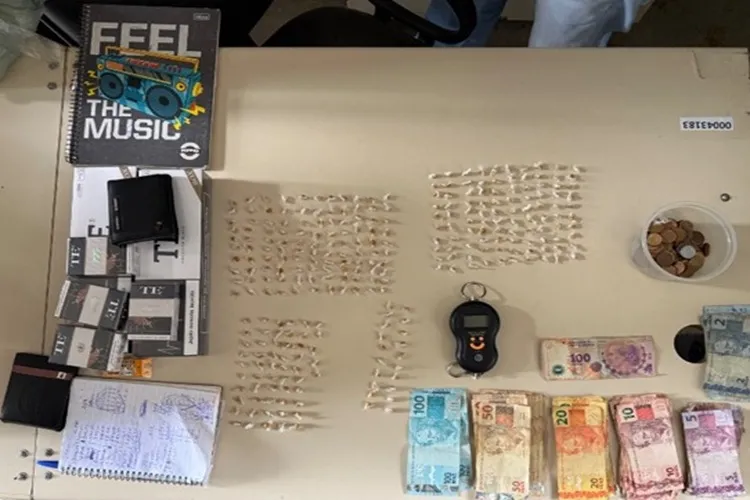 17º BPM prende idoso e duas jovens por suspeita de tráfico em Guanambi