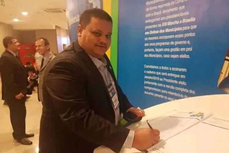 Ex-prefeito de Ibicoara é punido por atraso no repasse ao INSS