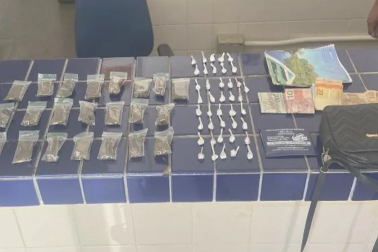 24º BPM apreende drogas com suspeito conhecido pela prática de tráfico em Brumado