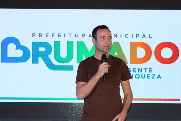 Prefeito projeta 1500 postos de trabalho com obras estruturantes em Brumado 