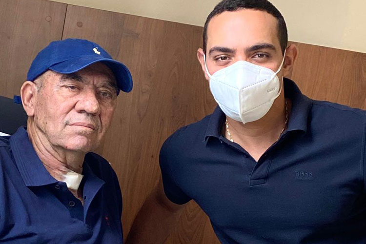 Brumado: Médico Marlúcio Abreu recebe alta hospitalar após 42 dias lutando contra a Covid-19