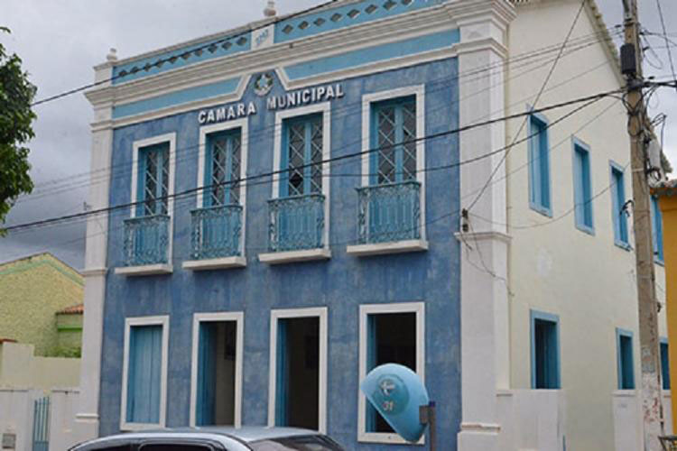 Para conter risco de contaminação da Covid-19, Câmara de Ituaçu suspende atividades