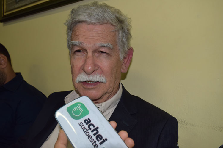 Brumado: Consulta de remanejamento de verbas é só para satisfazer o tribunal de contas, diz prefeito