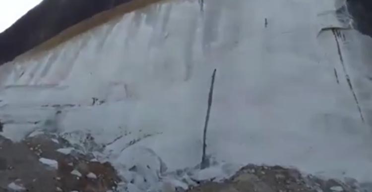 Deslizamento de rochas assusta moradores do município de Guaratinga