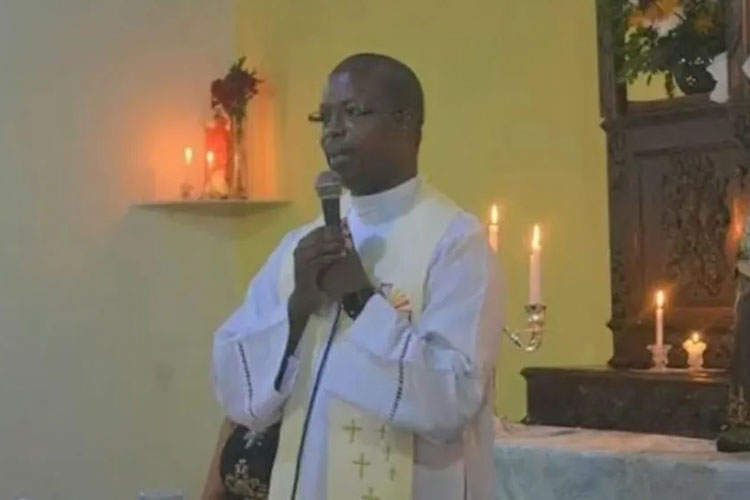 Padre queniano morre após se afogar no Rio São Francisco em Juazeiro