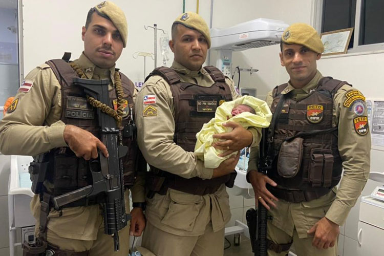 PM faz parto de gestante que aguardava atendimento no estacionamento do Hospital de Brumado