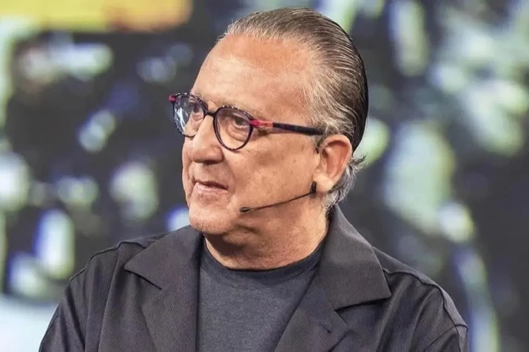 Galvão Bueno é internado com pneumonia em São Paulo