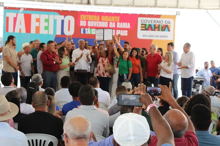 Jerônimo Rodrigues autoriza obra de abastecimento de água pelo Novo PAC em Carinhanha