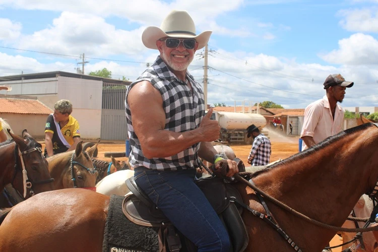 Brumado: Fisioterapeuta exalta Cavalgada dos Santos Reis e os benefícios da equinoterapia