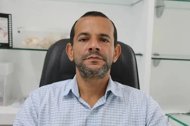 Médico Danilo Menezes deve deixar a secretária de saúde de Brumado