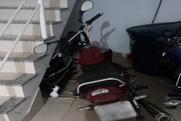 Mortugaba: Adolescente é flagrado pilotando moto com restrição judicial na BA-156