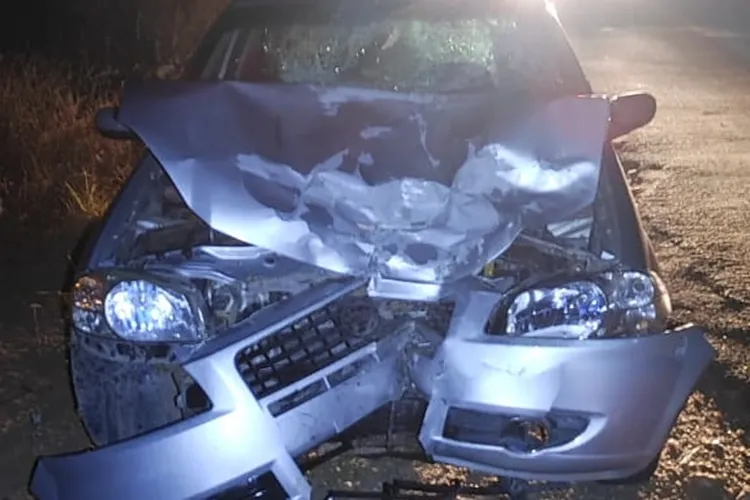 Anagé: Veículo invade contramão, atinge motocicleta e mata condutor na BA-262