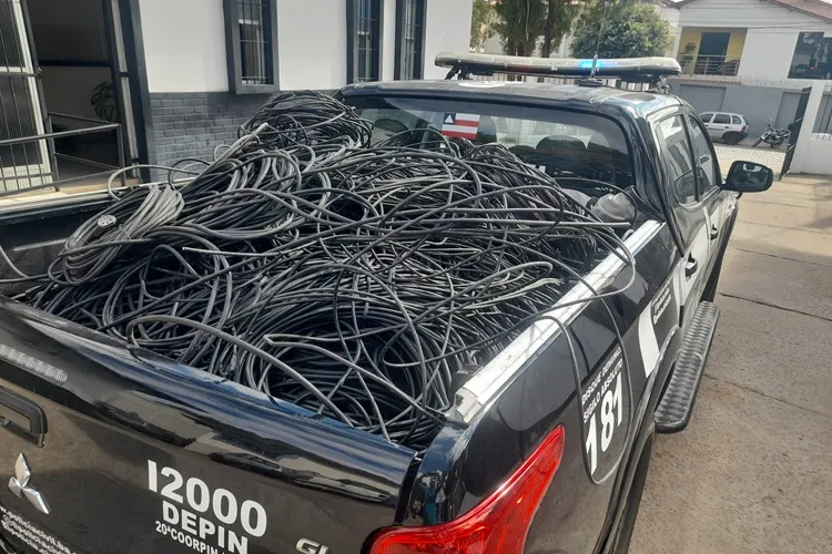 Policia Civil intercepta grupo que furtava e revendia fios furtados da prefeitura de Brumado