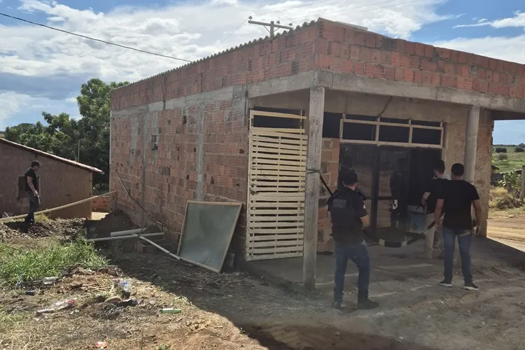 Polícia Civil cumpre mandado de prisão e apreende drogas em Sebastião Laranjeiras