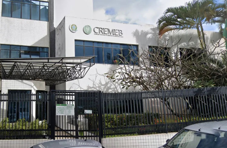 Dentista é proibido pela Justiça de fazer procedimentos estéticos