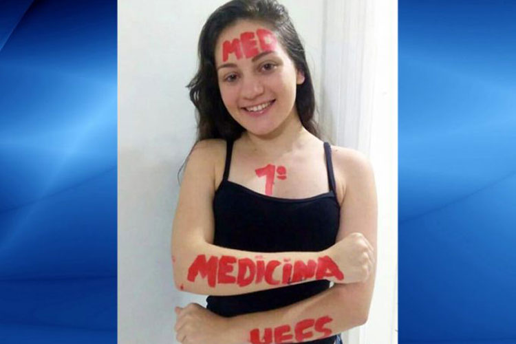 Caculé: Estudante do Povoado da Várzea Grande é aprovada em 1º lugar no curso de Medicina da UEFS