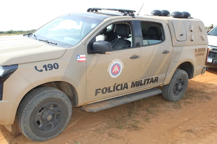 Homem com histórico criminal é preso após tentar esfaquear companheira em Belo Campo