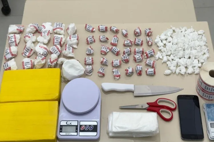 78ª CIPM apreende mais de 3 kg de drogas em Vitória da Conquista