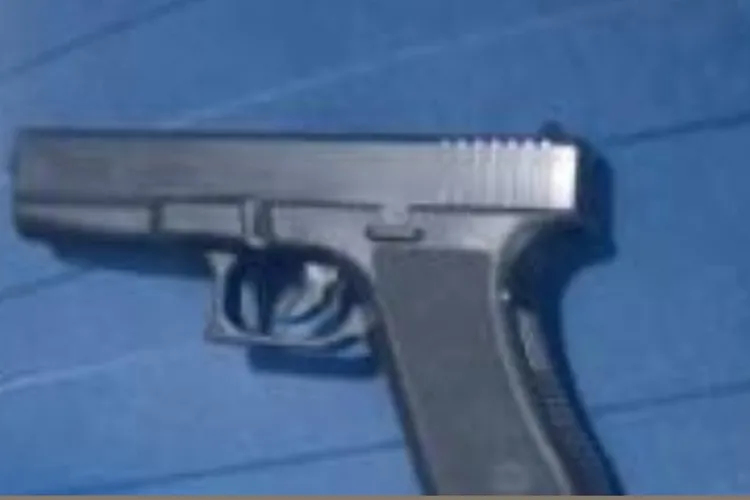 Guanambi: Homem é detido após exibir simulacro de arma de fogo em via pública