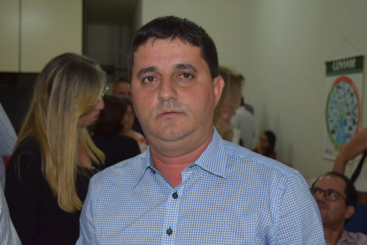 Barra da Estiva: Prefeito reduz o próprio salário e do vice em 20% para conter gastos