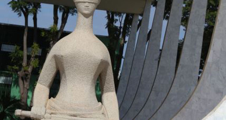 Câmara dos Deputados aprova salário de R$ 46 mil para ministros do STF