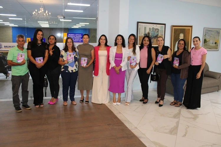 Primeira dama faz abertura dos 21 dias de ativismo em Brumado