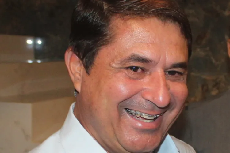 Prefeito de Malhada de Pedras comemora índice de 70,27% de alfabetização