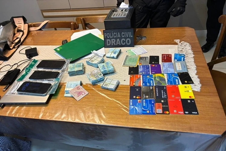 Operação Carta Marcada afasta secretário e servidora da prefeitura de Itagibá