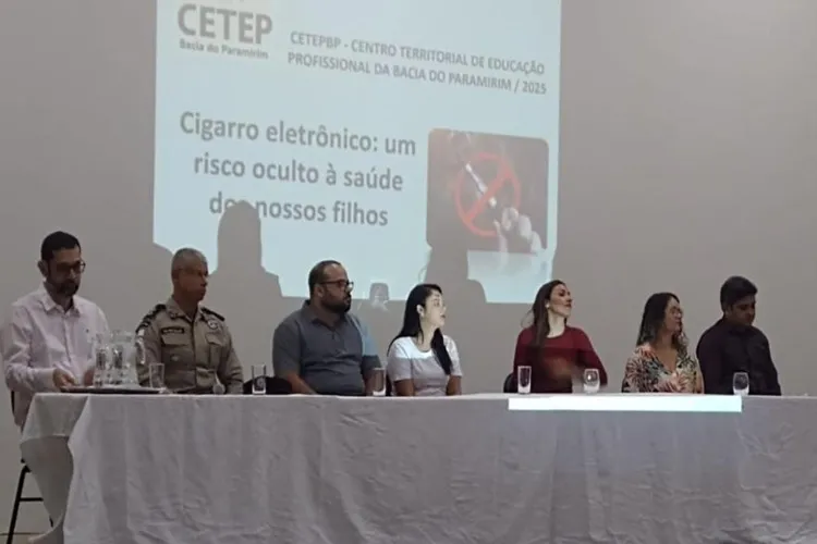 Reunião pública na prevenção do uso de cigarros eletrônicos em Macaúbas