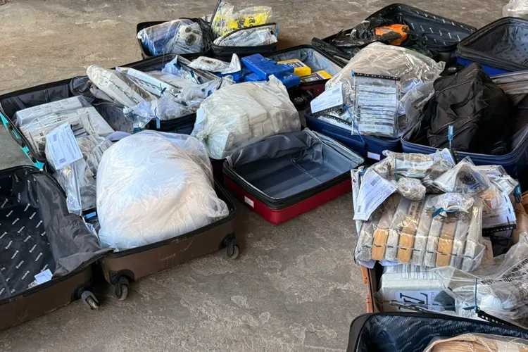 Polícia Civil incinera 400 kg de drogas em Vitória da Conquista