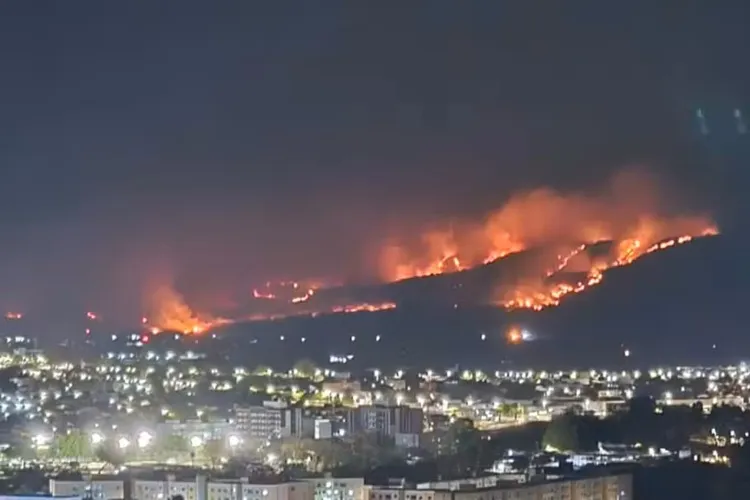 Incêndio em serra próxima a condomínios assusta moradores em Barreiras