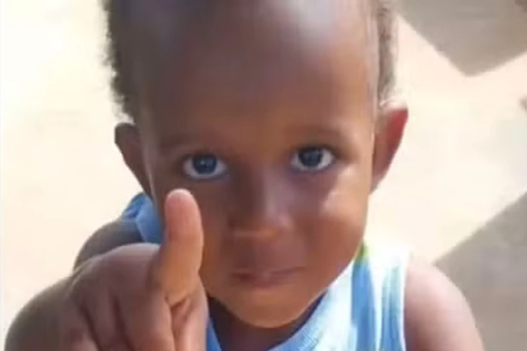 Menino de 2 anos morre afogado em piscina da casa dos avós em Itapé