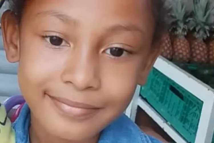 Criança de oito anos morre asfixiada ao brincar com rede de balanço em Jequié