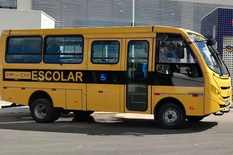 Fiscalização identifica irregularidades em 19 de 20 veículos escolares em Prado