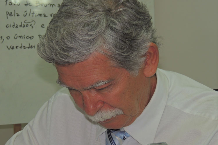 Brumado: Após processo de Rui Costa, Eduardo Vasconcelos apaga lives das redes sociais