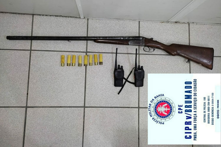 Anagé: PRE apreende arma de fogo dentro de veículo na BA-262