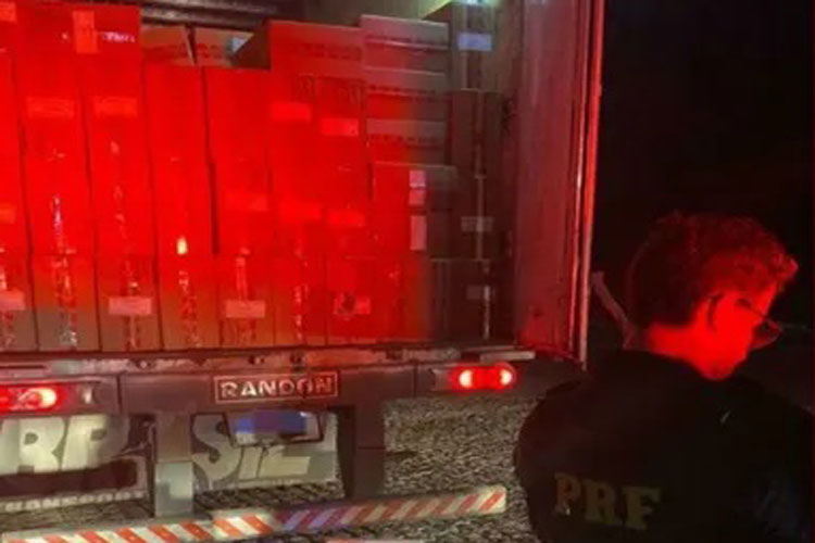 Tucano: Mais de 450 mil maços de cigarros contrabandeados são apreendidos na BR-116