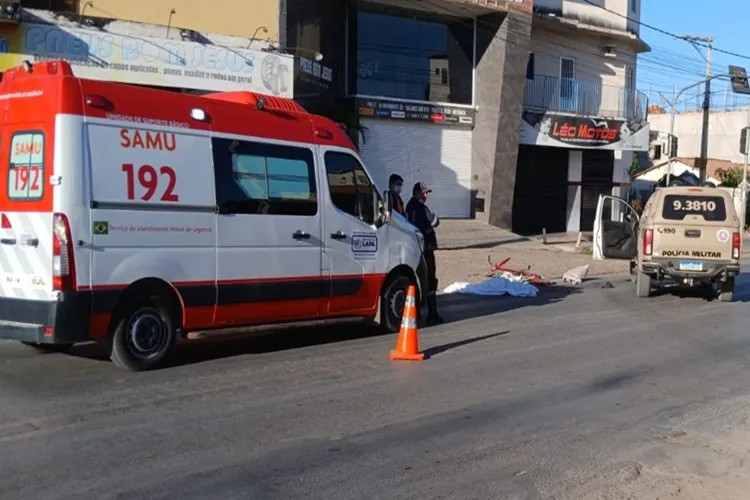 Ciclista morre atropelado por caminhão bitrem na BR-430 em Bom Jesus da Lapa