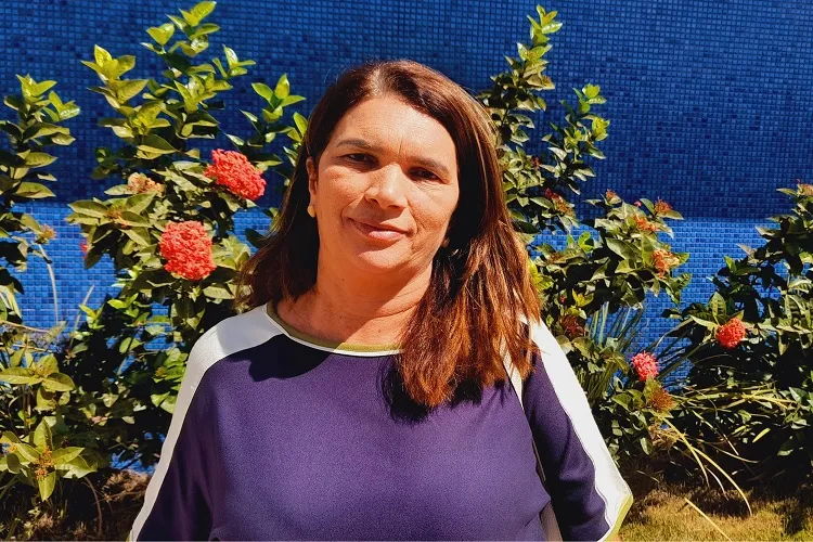 Prefeita de Aracatu garante reajuste parcelado aos professores, 'fazemos o que é possível'