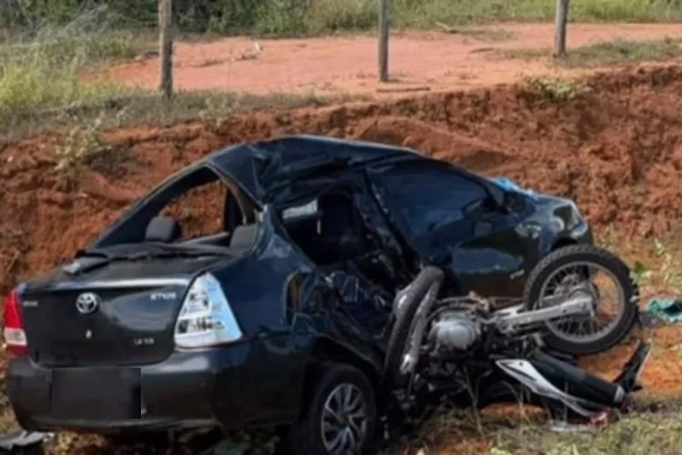 BA-245: Acidente entre carro e moto deixa uma pessoa morta em Ibipitanga