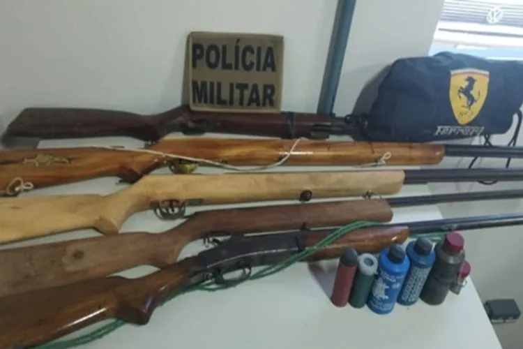 Palmas de Monte Alto: Armas e munições encontradas na casa de suspeito de agredir o tio