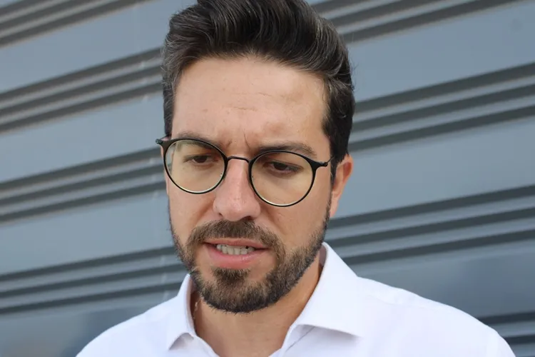 TCM determina que prefeito de Condeúba se abstenha de contratar pessoal sem amparo legal