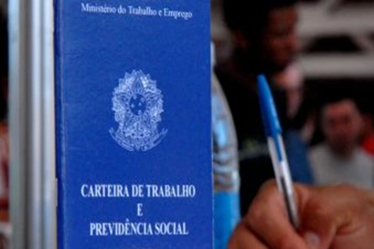 Bahia gerou 270,3 mil empregos com carteira assinada nos últimos dois anos