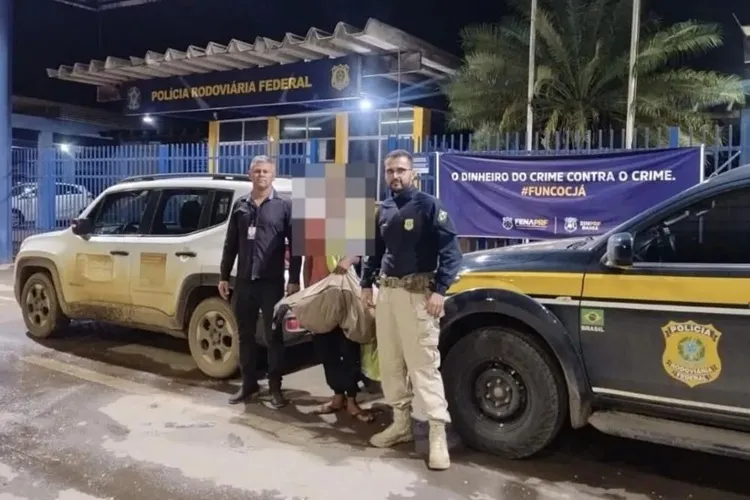 Adolescente de Barra da Estiva foge de carro para encontrar namorada do Roblox