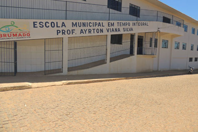 Brumado: Mãe cobra monitores e treinamento para atender crianças com necessidades especiais