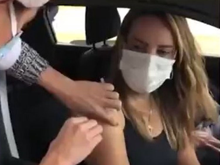 Prefeita de Vitória da Conquista recebe primeira dose da vacina contra Covid-19