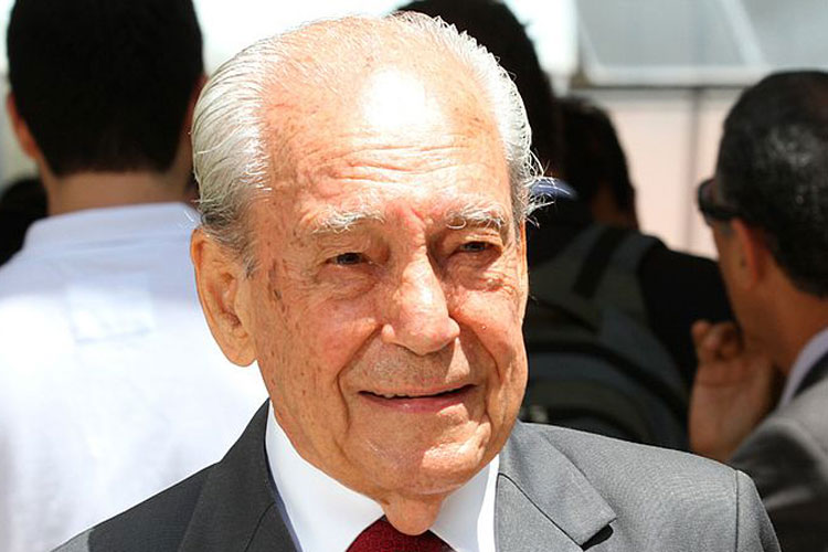 Morre Waldir Pires, ex-governador da Bahia
