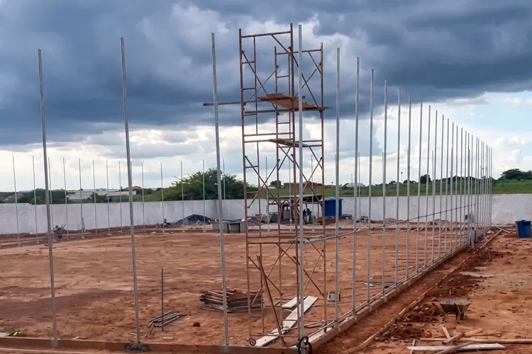Promotoria fiscaliza obras e estrutura do Colégio Estadual de Paramirim